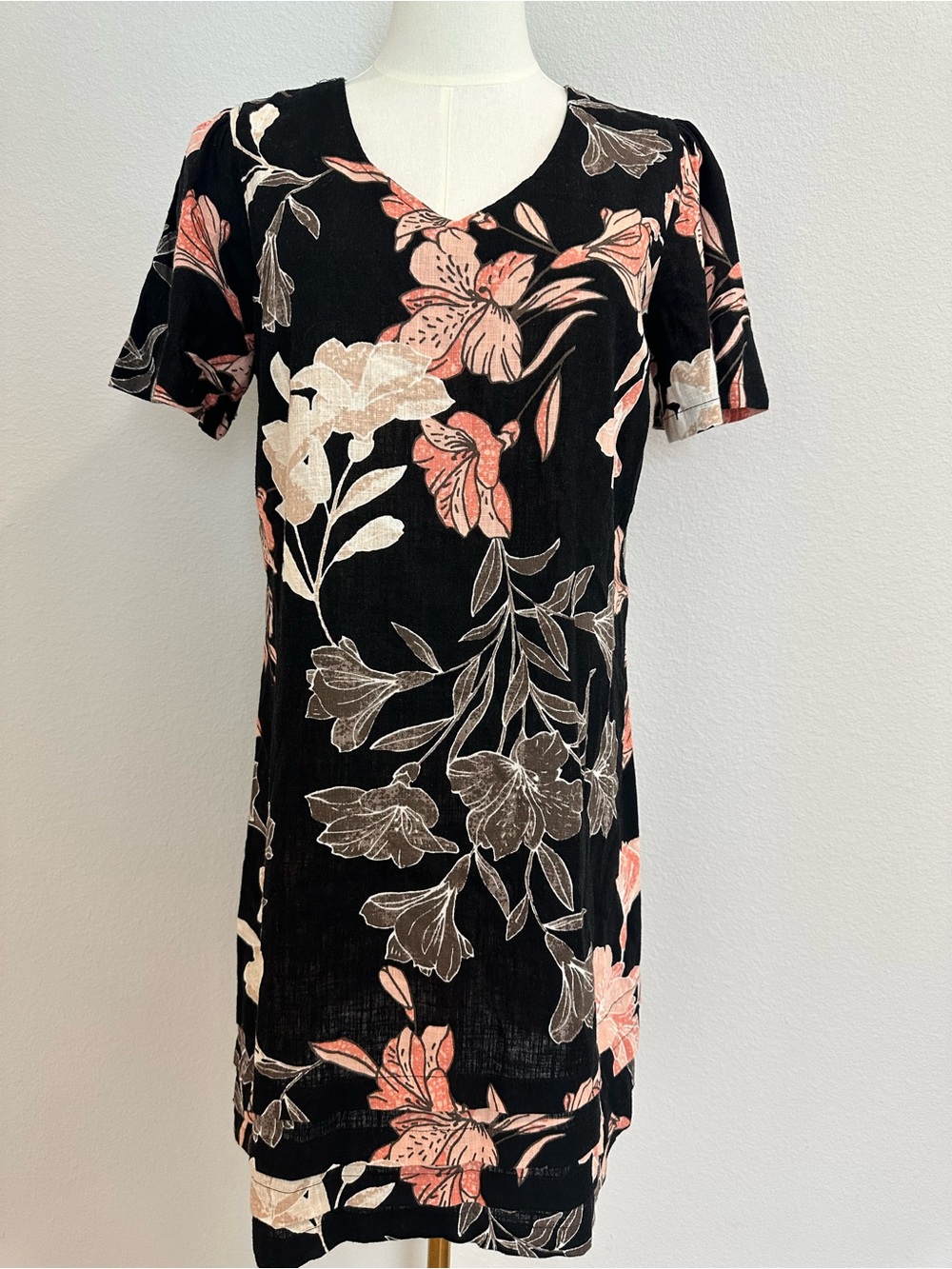 Nicole Miller Linen Blend Floral Asymmetrical Dress with Coral & Cream Accents